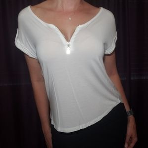 Zipper detail t-shirt